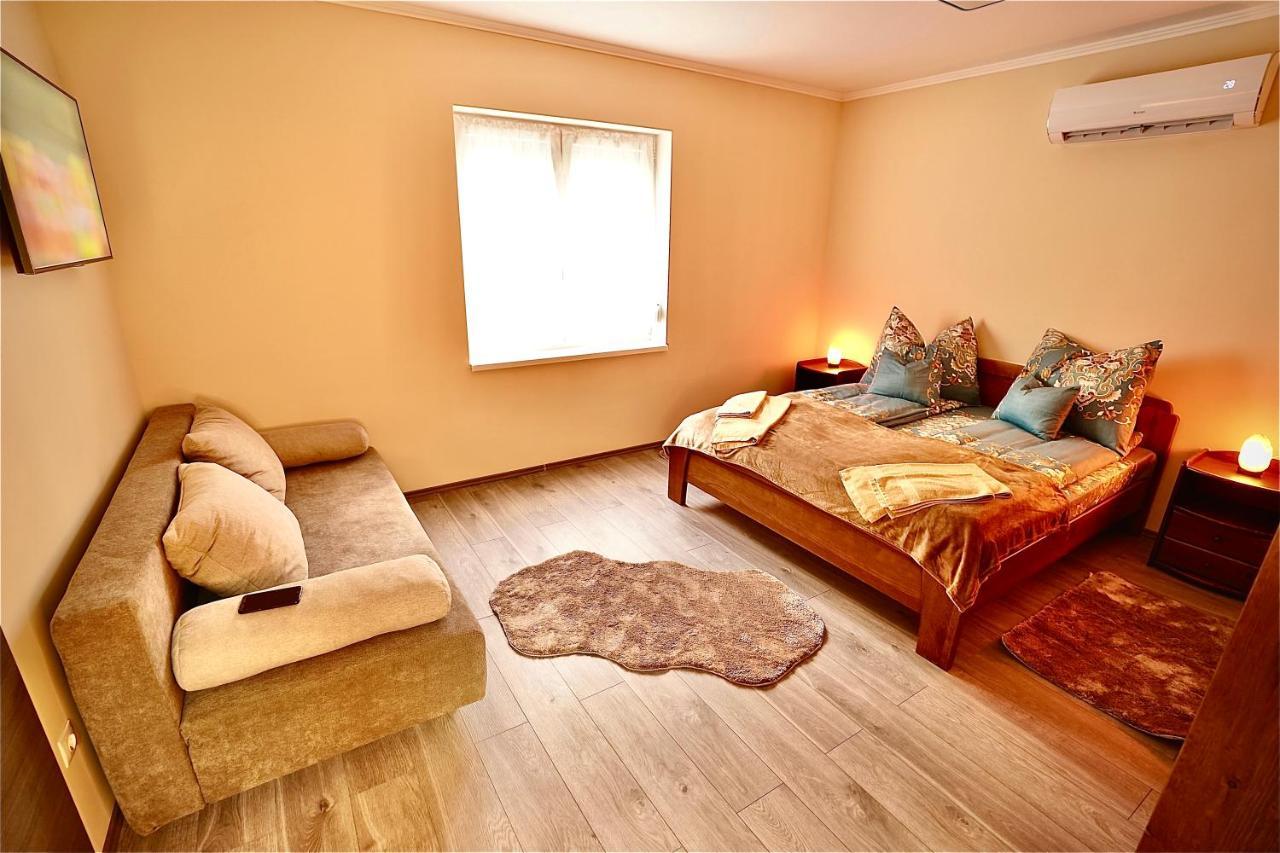 Bed and Breakfast Bacchus Pub Es Panzio Dunaharaszti Zewnętrze zdjęcie